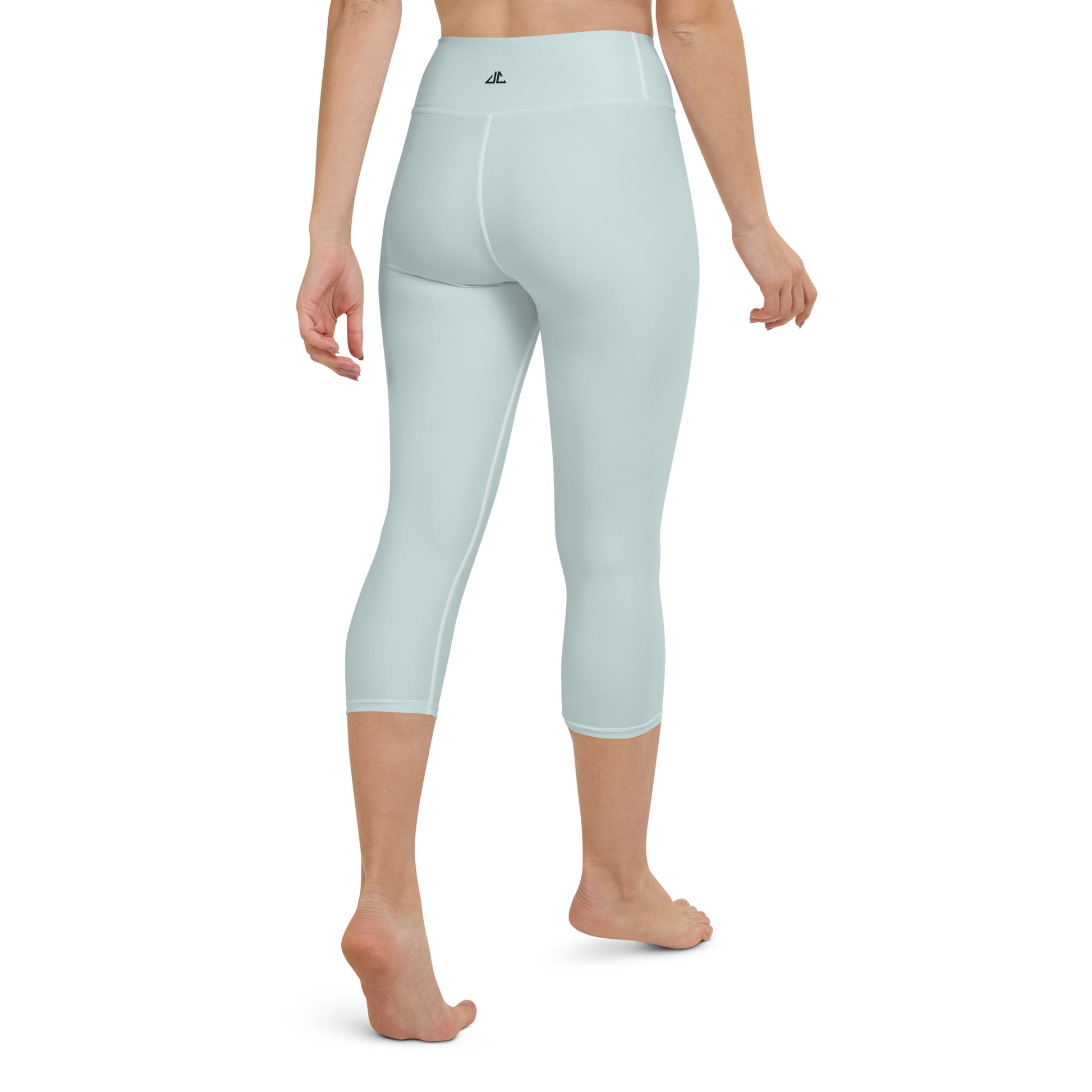 yoga capri
